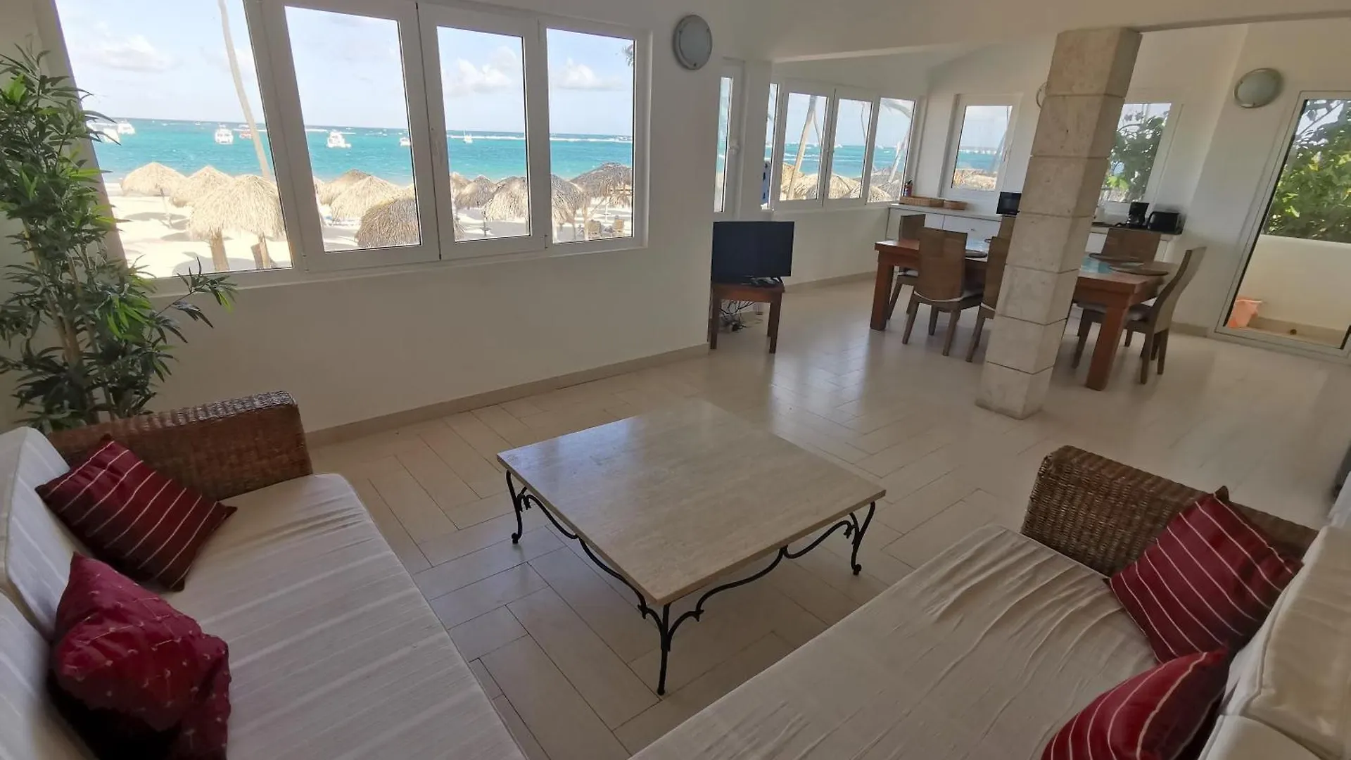 Hotel Tropical Villas At Los Corales Beach - Caribbean Rentals Fzco Punta Cana