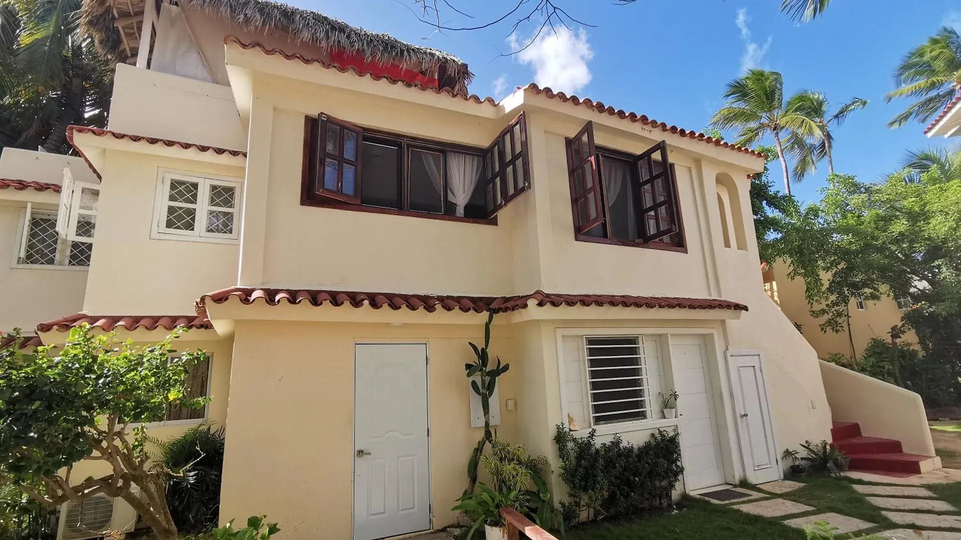 Tropical Villas At Los Corales Beach - Caribbean Rentals Fzco Punta Cana