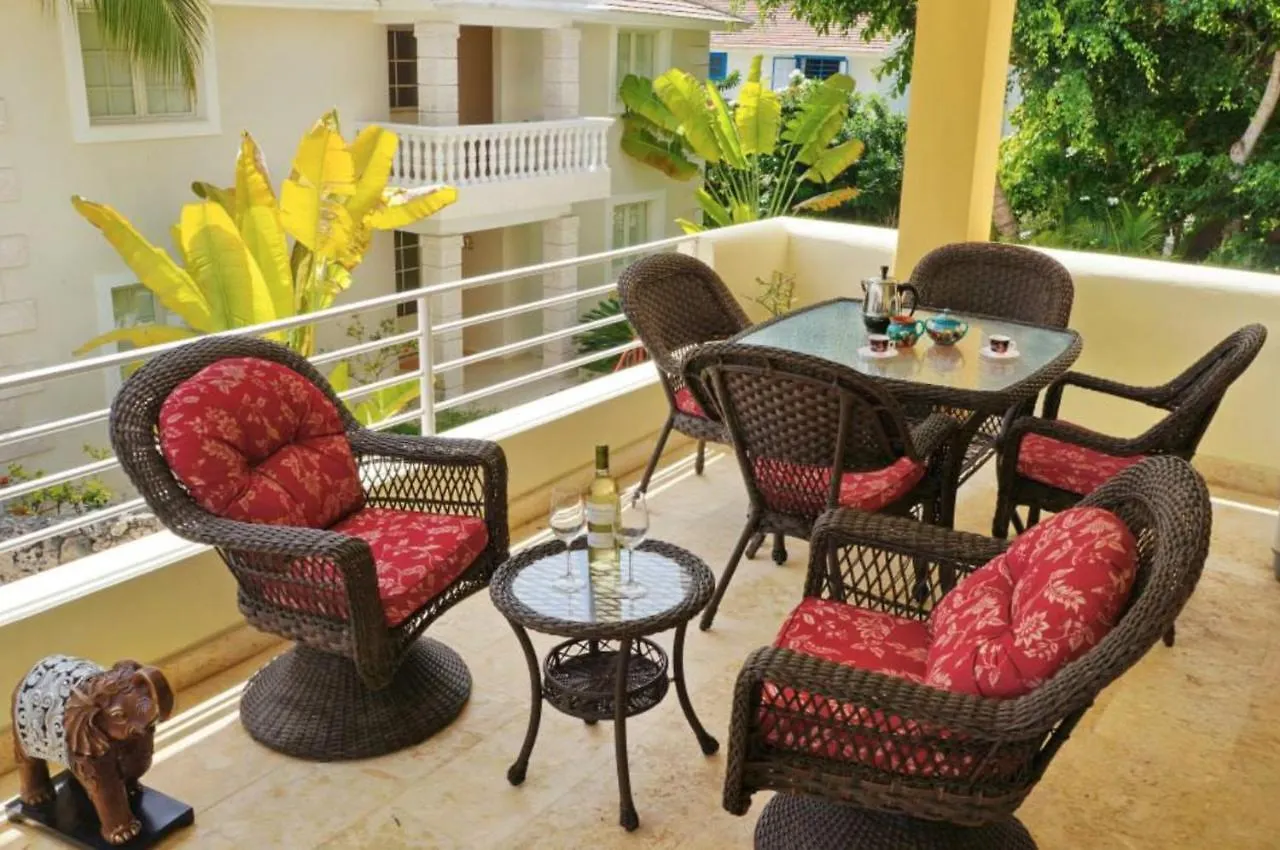 Hotel Tropical Villas At Los Corales Beach - Caribbean Rentals Fzco Punta Cana